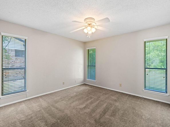 12306 Split Rail PKWY, Austin TX 78750