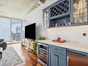 360 Nueces ST 4009, Austin TX 78701