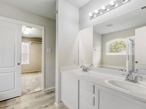 2121 Desco Dr, Austin TX 78748
