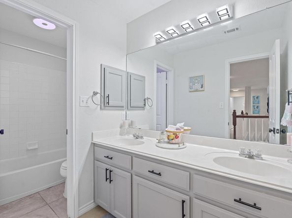 1913 Dove Ridge TRL, Leander TX 78641