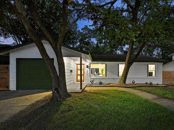 8411 Rockwood LN