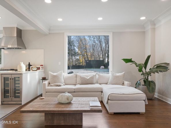 4 Banksville Road, Greenwich CT 06831