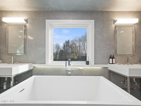 4 Banksville Road, Greenwich CT 06831