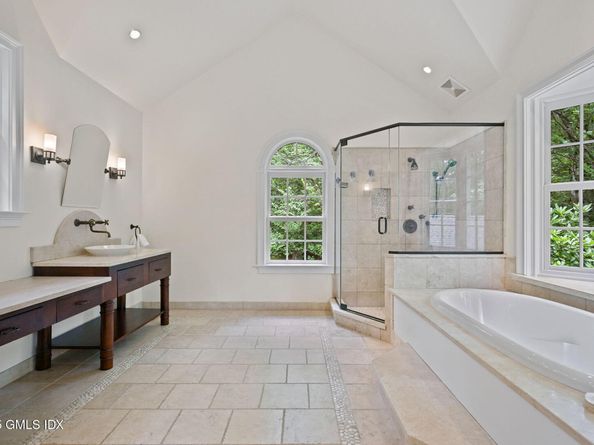 12 Wooddale Road, Greenwich CT 06830