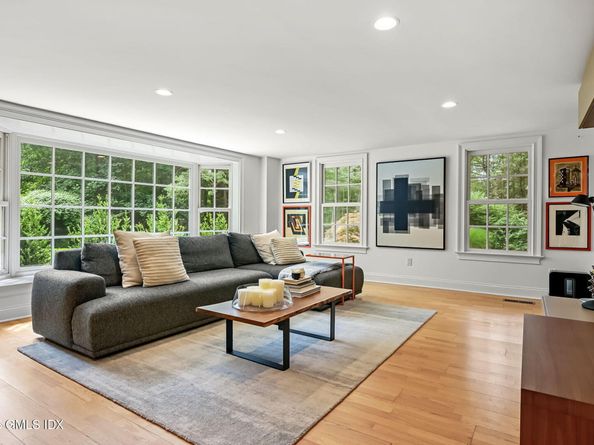 12 Wooddale Road, Greenwich CT 06830