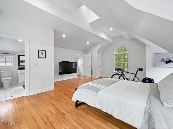 12 Wooddale Road, Greenwich CT 06830