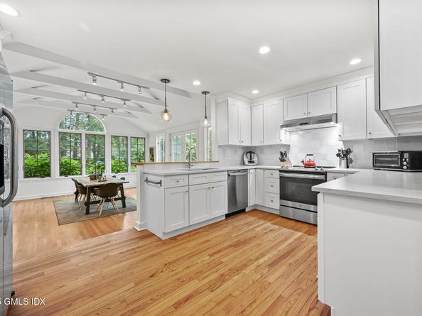 12 Wooddale Road, Greenwich CT 06830