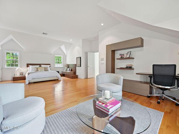 12 Wooddale Road, Greenwich CT 06830