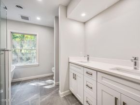 12 Hickory Drive B, Greenwich CT 06831