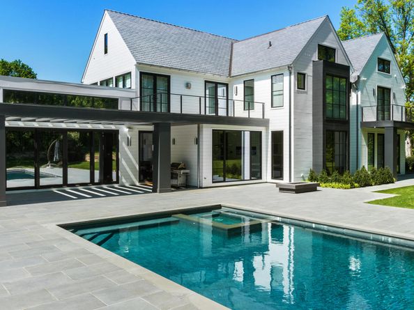 31 Meadow Lane, Greenwich CT 06831
