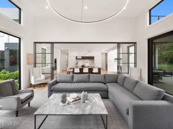 31 Meadow Lane, Greenwich CT 06831