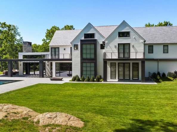 31 Meadow Lane, Greenwich CT 06831