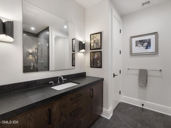 31 Meadow Lane, Greenwich CT 06831