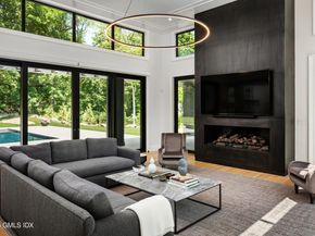 31 Meadow Lane, Greenwich CT 06831