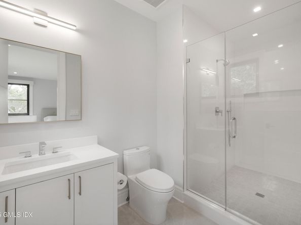 31 Meadow Lane, Greenwich CT 06831