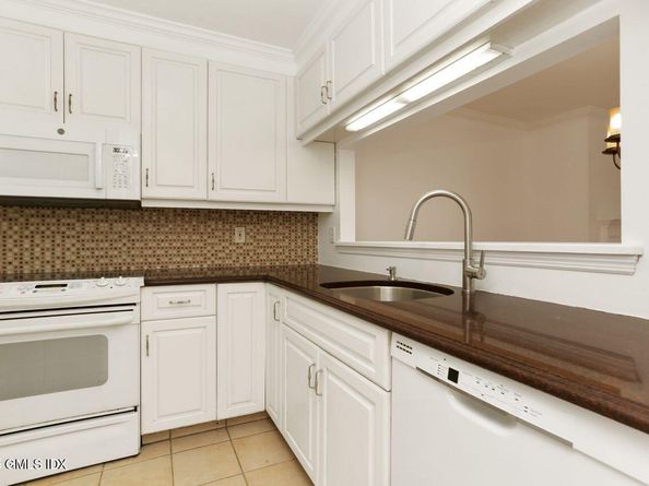 51 Forest Avenue 60, Old Greenwich CT 06870