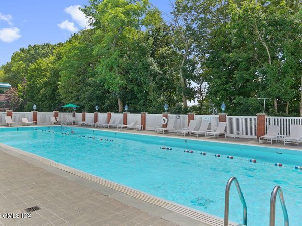 51 Forest Avenue 60, Old Greenwich CT 06870