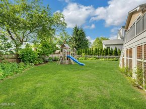 5 Greenwich Cove Drive, Old Greenwich CT 06870