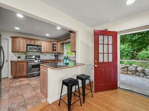 8 Ernel Drive, Riverside CT 06878
