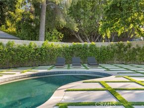 19538 Redwing, Tarzana (los Angeles) CA 91356