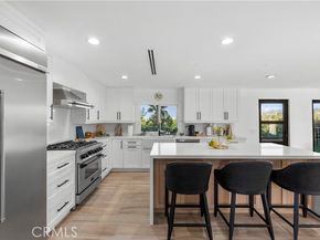 19538 Redwing, Tarzana (los Angeles) CA 91356