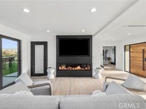 19538 Redwing, Tarzana (los Angeles) CA 91356