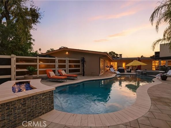 10658 Fullbright, Chatsworth (los Angeles) CA 91311