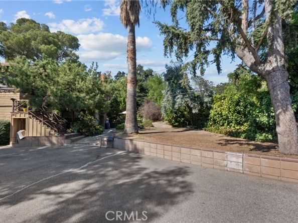 10025 Covert Avenue, Tujunga (los Angeles) CA 91042