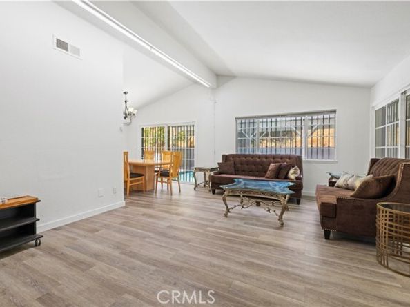12616 Terra Bella Street, Pacoima (los Angeles) CA 91331