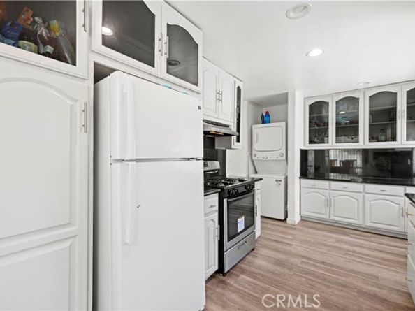 12616 Terra Bella Street, Pacoima (los Angeles) CA 91331