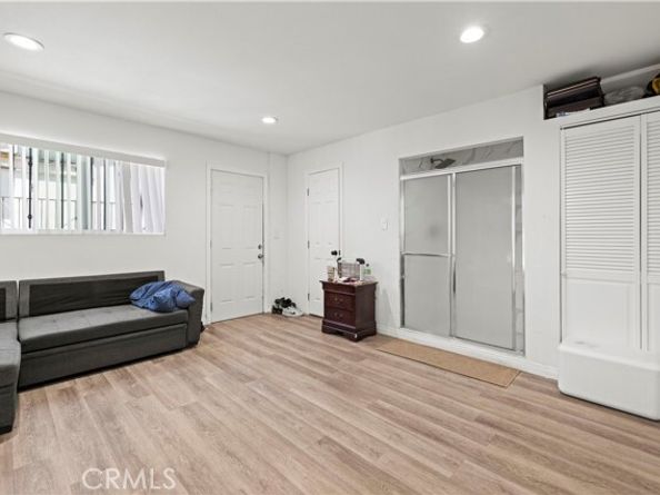 12616 Terra Bella Street, Pacoima (los Angeles) CA 91331