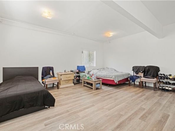 12616 Terra Bella Street, Pacoima (los Angeles) CA 91331