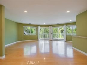 9530 Wheatland Avenue, Burbank CA 91040