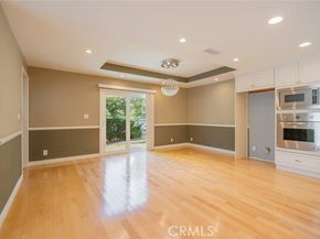 9530 Wheatland Avenue, Burbank CA 91040