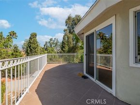 9530 Wheatland Avenue, Burbank CA 91040