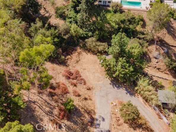 9530 Wheatland Avenue, Burbank CA 91040