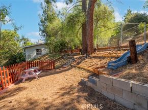 9530 Wheatland Avenue, Burbank CA 91040