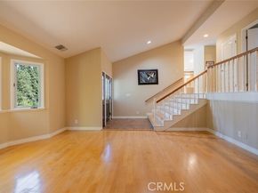 9530 Wheatland Avenue, Burbank CA 91040