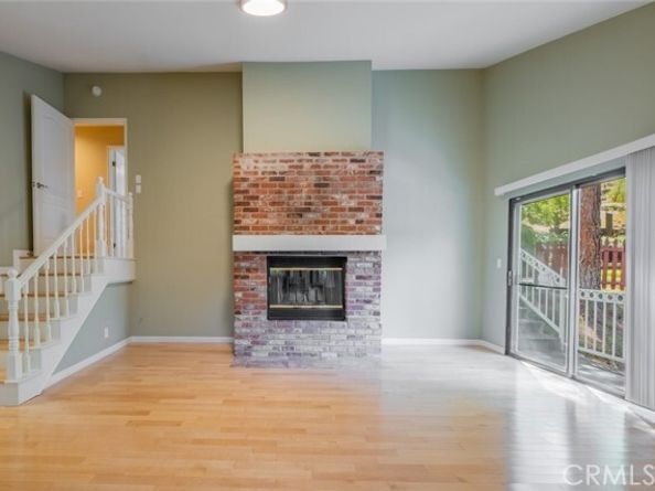 9530 Wheatland Avenue, Burbank CA 91040