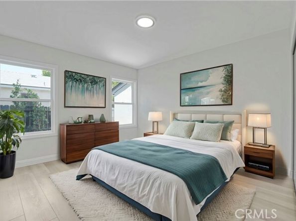 19120 Bessemer Street, Tarzana (los Angeles) CA 91335