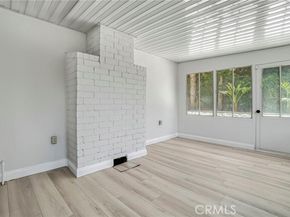 19120 Bessemer Street, Tarzana (los Angeles) CA 91335