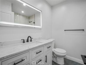 19120 Bessemer Street, Tarzana (los Angeles) CA 91335