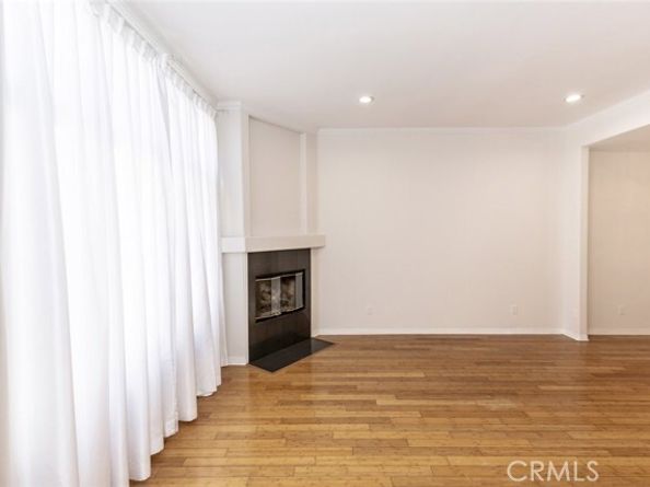 7020 Lennox Avenue 3A, Van Nuys (los Angeles) CA 91405