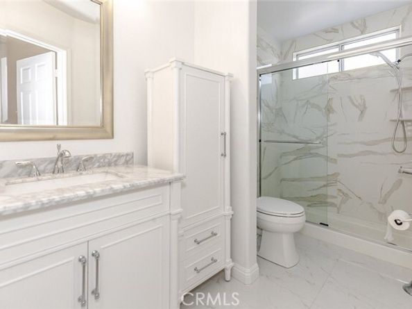 7020 Lennox Avenue 3A, Van Nuys (los Angeles) CA 91405