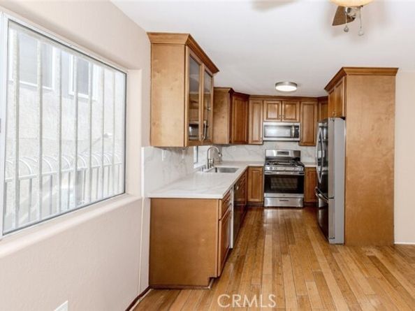 7020 Lennox Avenue 3A, Van Nuys (los Angeles) CA 91405