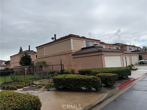 1153 N Dresden 16, Anaheim CA 92801