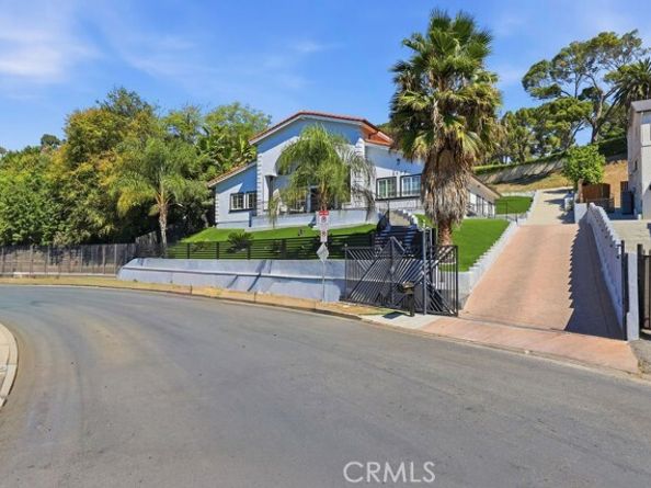 3173 Weldon, Los Angeles CA 90065