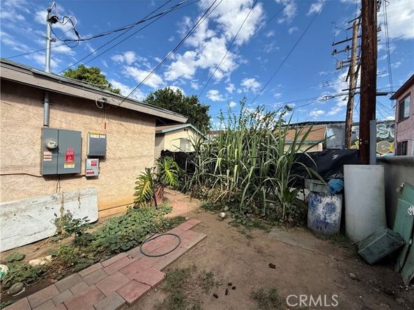 1226 Kern Ave, Los Angeles CA 90022