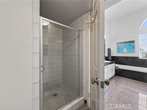 4464 Moorpark 104, Toluca Lake (los Angeles) CA 91602