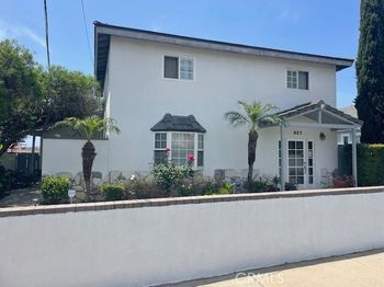 927 W 6th Street